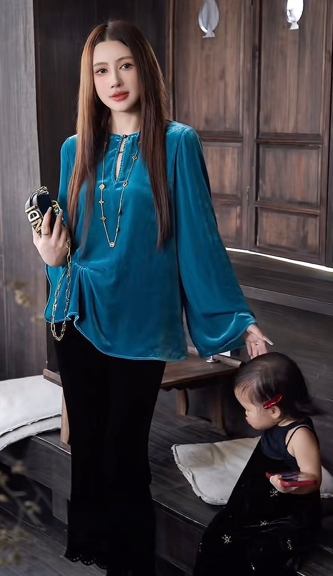 青玉案 新中式国风高级感金丝绒长袖上衣 Green Jade · New Chinese-Style Gold-Velvet Long-Sleeve Top