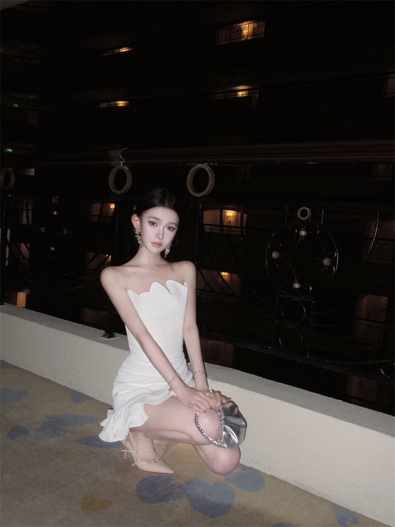 墨色邀约 不规则黑色掐腰晚宴短款连衣裙 Ink Invitation Asymmetrical Black Waist-Cinched Evening Mini Dress
