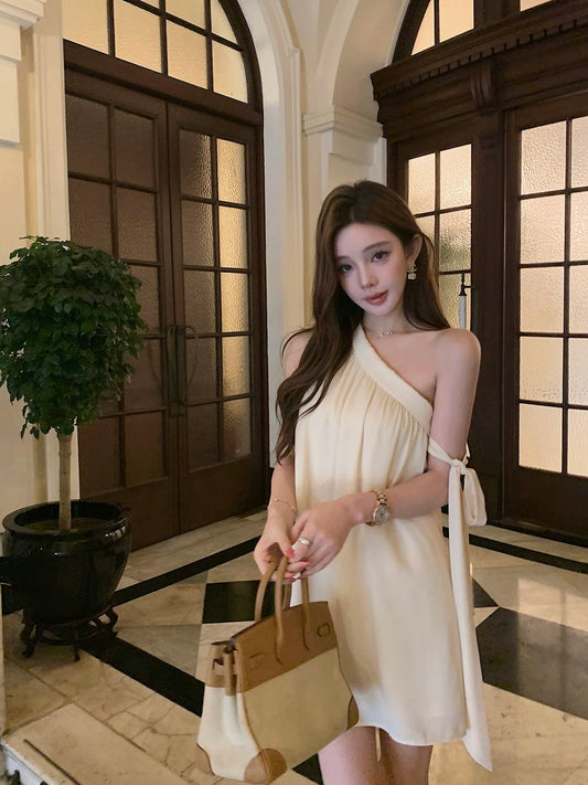 瑶瑶窃语 斜肩宽松雪纺衫上衣/连衣裙 Whisper of Yao – One-Shoulder Loose Chiffon Blouse / Dress