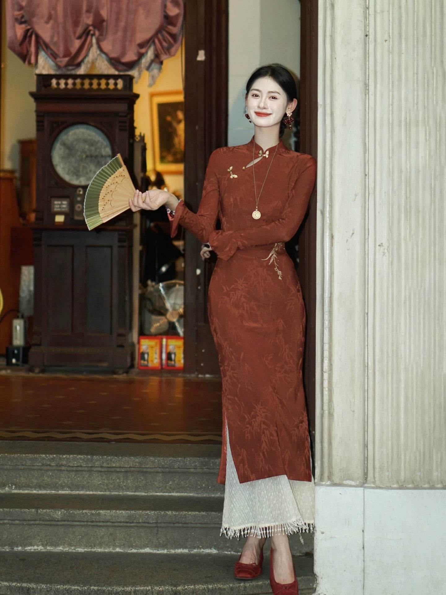 楚茜坊 新中式提花织金外套&旗袍 Chuxifang New Chinese-Style Gold-Jacquard Jacket & Qipao