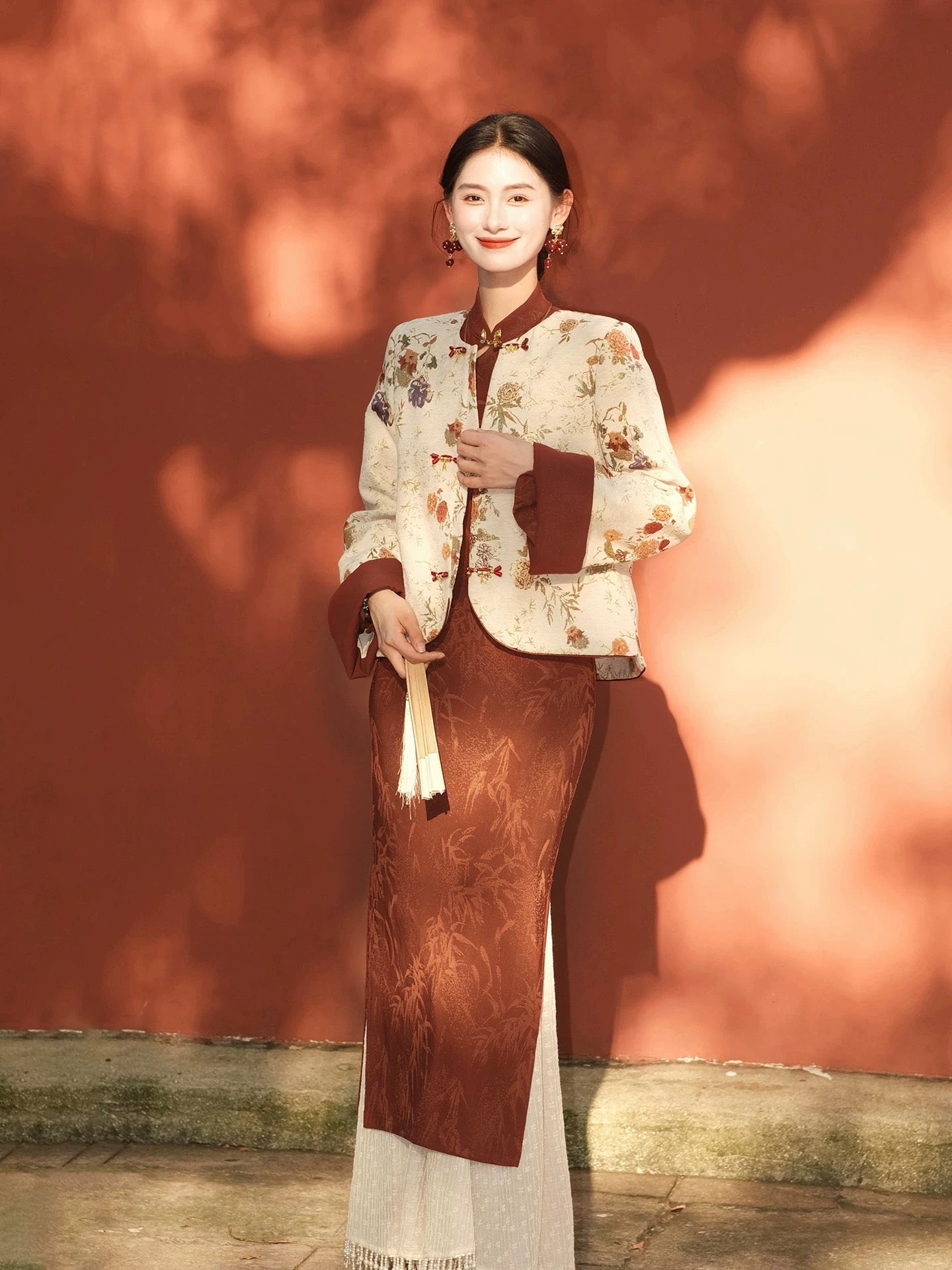 楚茜坊 新中式提花织金外套&旗袍 Chuxifang New Chinese-Style Gold-Jacquard Jacket & Qipao