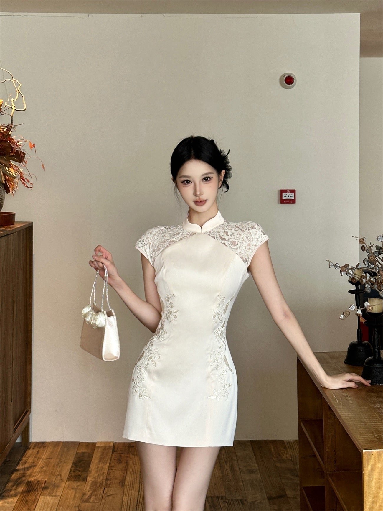 定制蕾丝 刺绣包臀原创旗袍裙 Custom Lace Embroidered Bodycon Original Qipao Dress