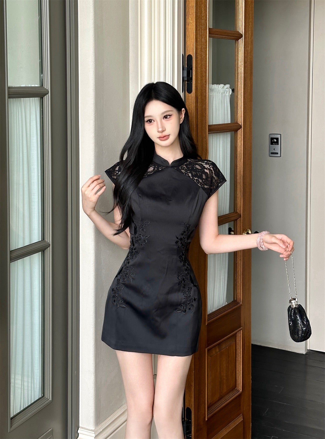 定制蕾丝 刺绣包臀原创旗袍裙 Custom Lace Embroidered Bodycon Original Qipao Dress