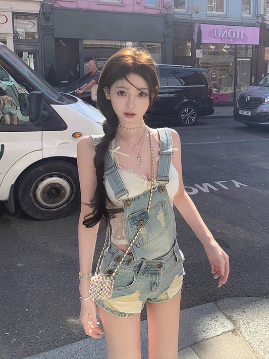 英区留学生 俏皮两色牛仔背带短裤套装 UK-Based Student Playful Two-Tone Denim Overall Shorts Set