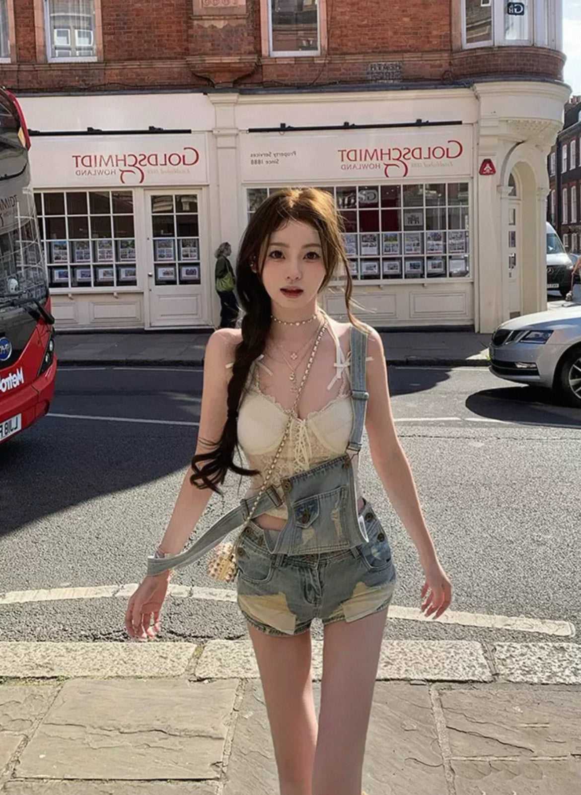 英区留学生 俏皮两色牛仔背带短裤套装 UK-Based Student Playful Two-Tone Denim Overall Shorts Set