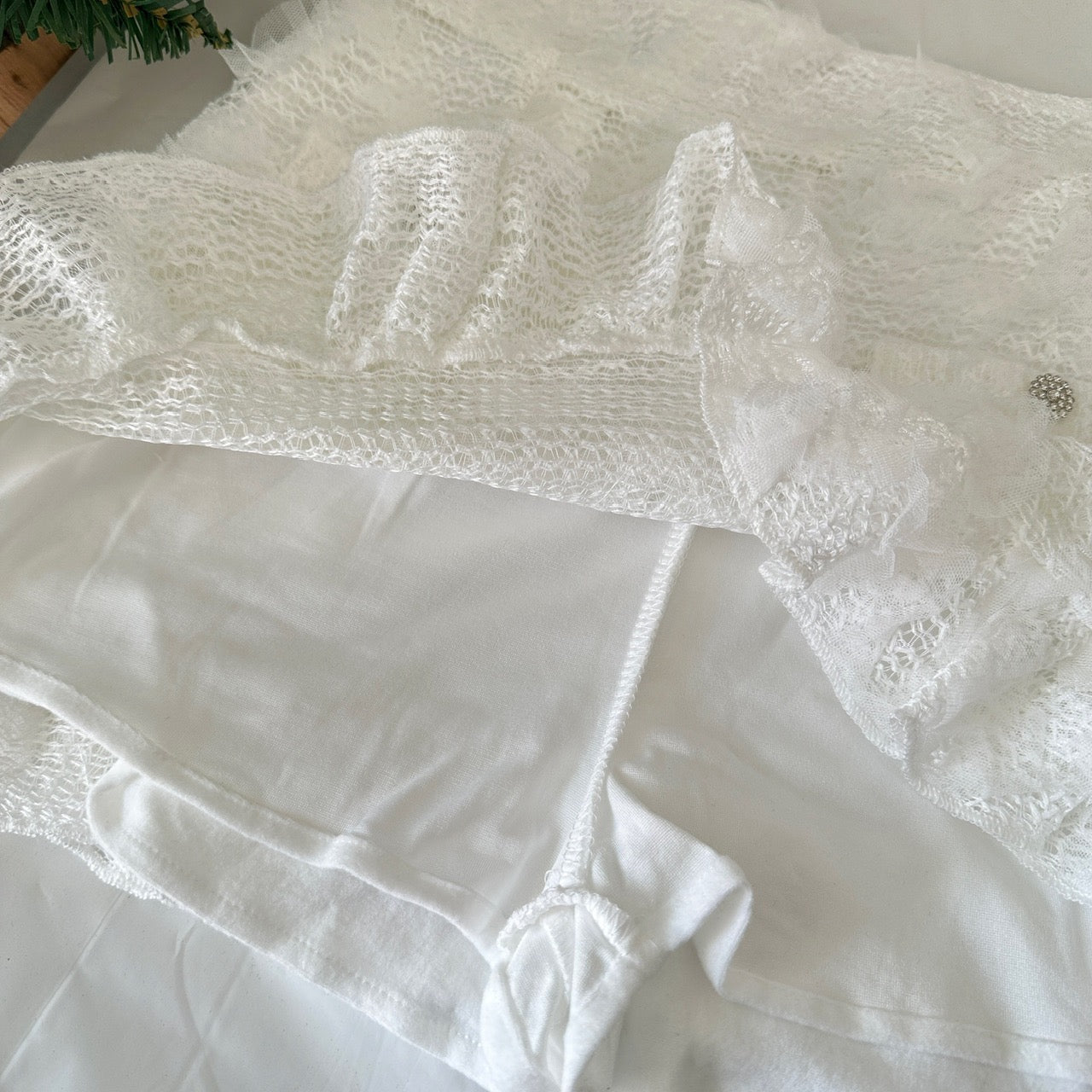 雪松星 蕾丝花边针织领上衣半裙套装 Cedar Star Lace-Trim Knit Collar Top and Midi Skirt Set