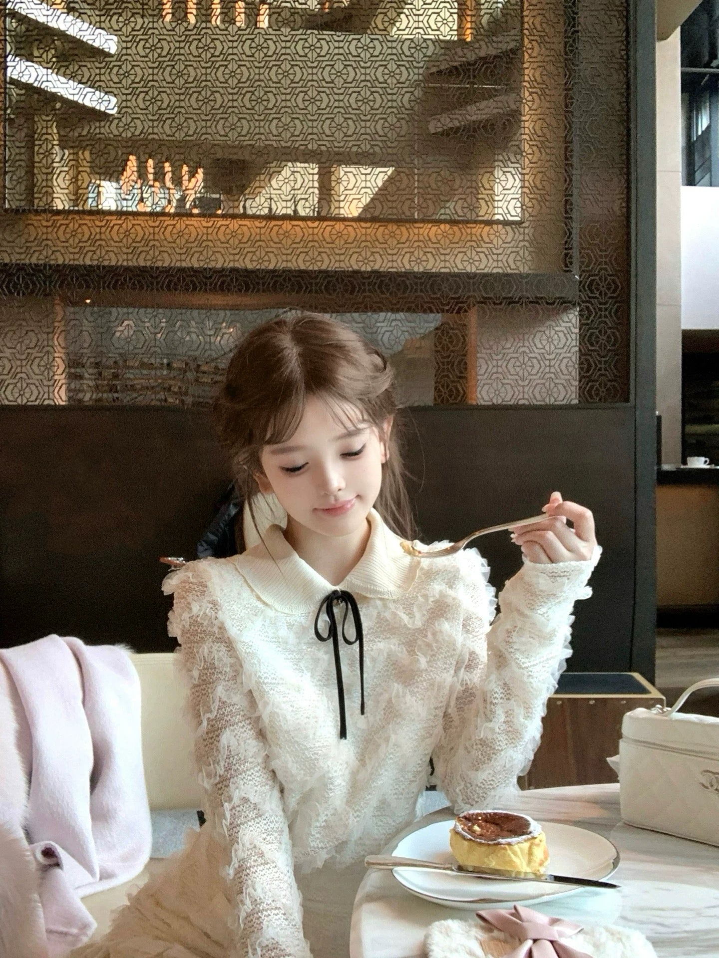 雪松星 蕾丝花边针织领上衣半裙套装 Cedar Star Lace-Trim Knit Collar Top and Midi Skirt Set