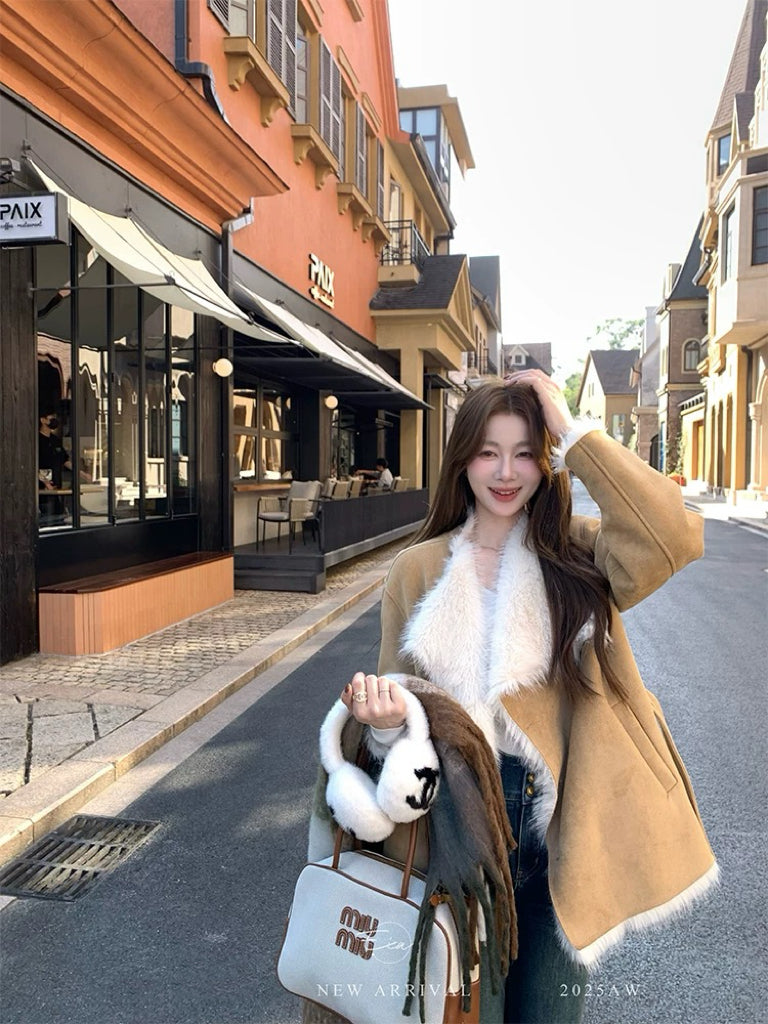 旧日咖啡馆 韩系皮草大翻领仿麂皮绒大衣 Old Days Café Korean-Style Faux Fur Wide-Collar Suede Coat