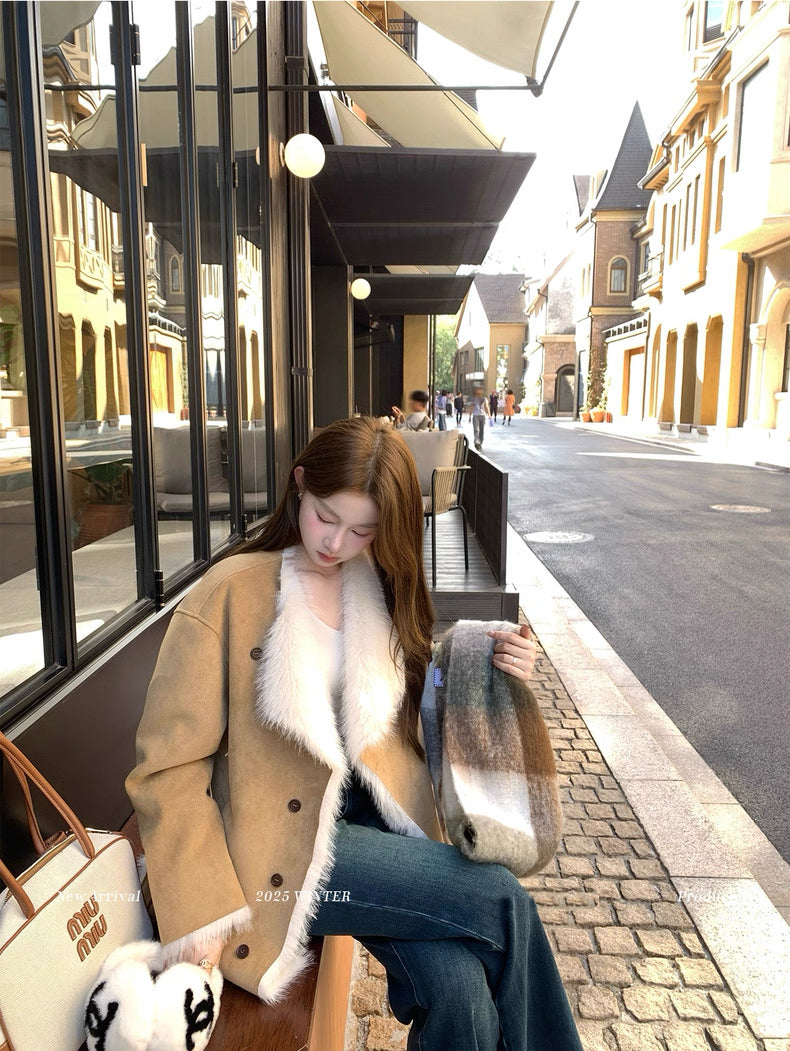 旧日咖啡馆 韩系皮草大翻领仿麂皮绒大衣 Old Days Café Korean-Style Faux Fur Wide-Collar Suede Coat