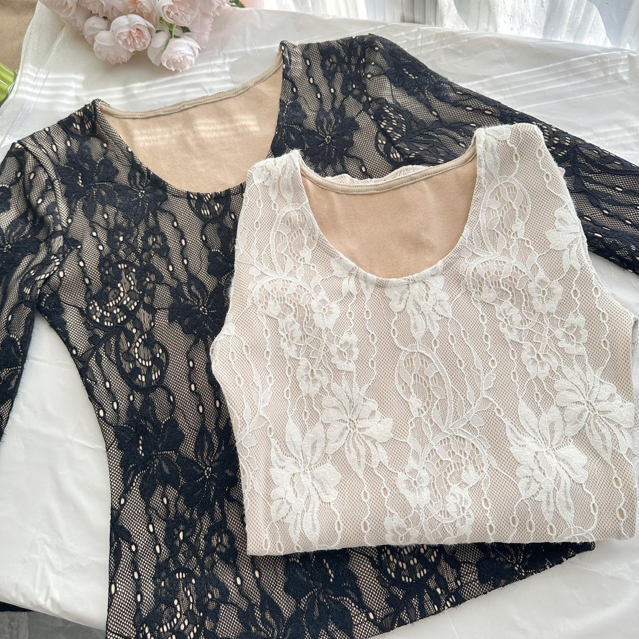 浮雕蕾丝 自发热蕾丝女秋冬内搭打底上衣 Embossed Lace Self-Heating Long-Sleeve Women’s Autumn/Winter Base Layer Top