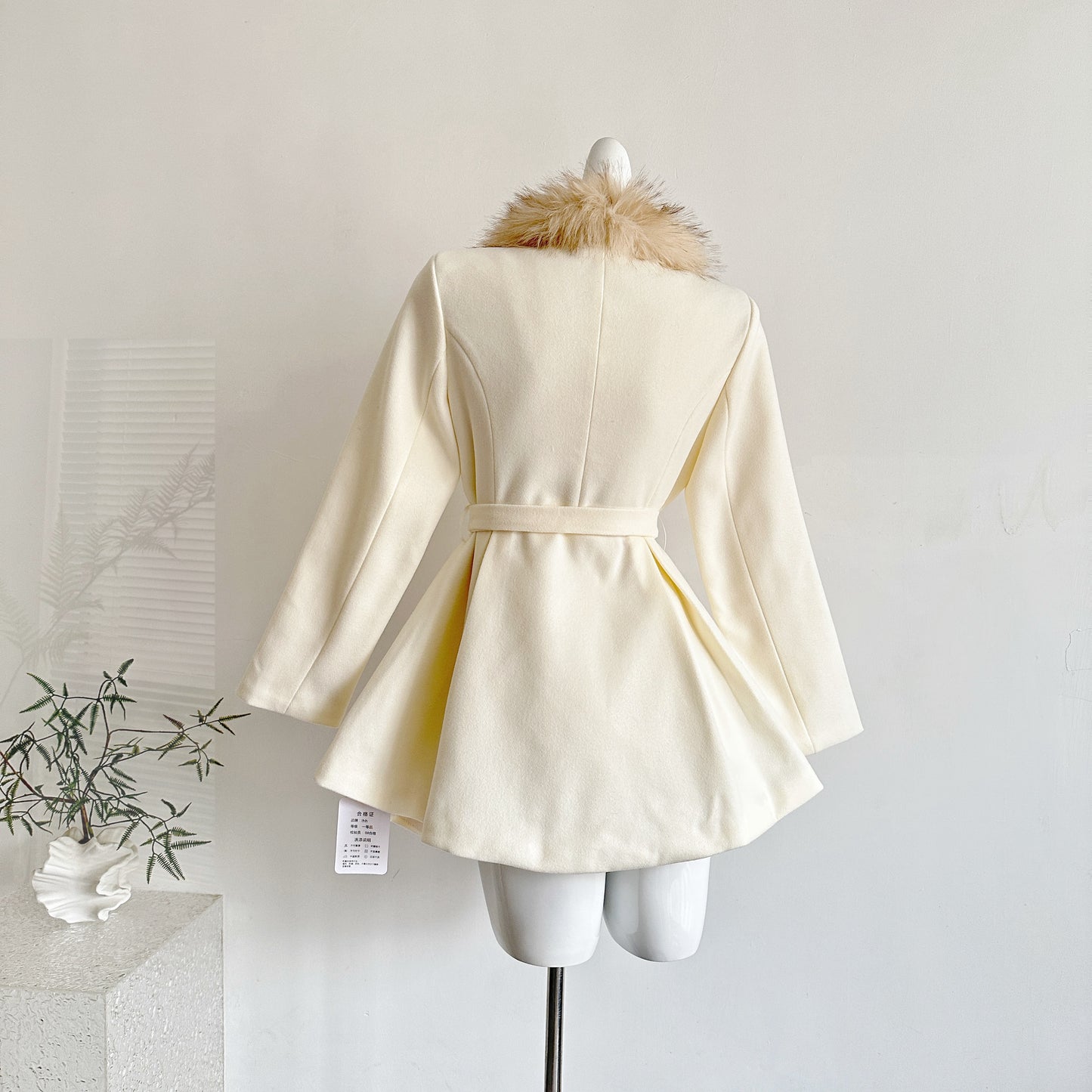 西棠佳人 小说女主感仿皮草收腰连衣裙大衣 Xitang Beauty Novel-Inspired Faux Fur Waist-Defined Dress Coat