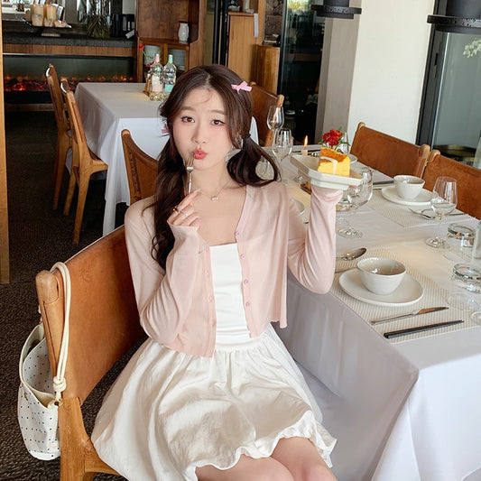 奶黄之夏 配吊带小外搭防晒针织开衫 Milky Yellow Summer – Camisole Set with Lightweight Knit Sun-Protective Cardigan