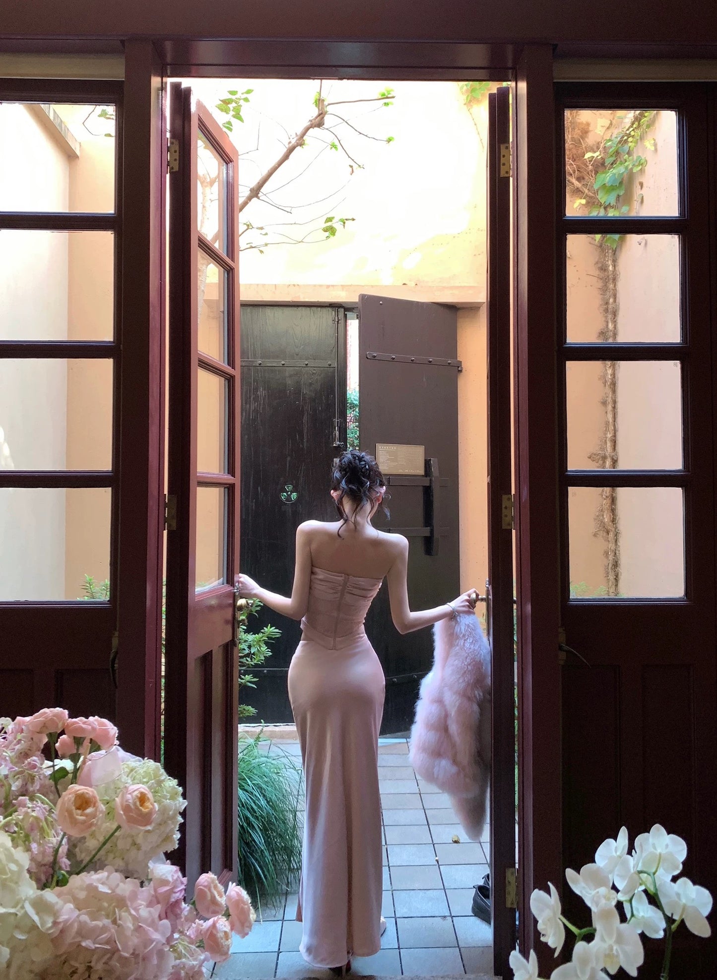 贵货-莉莉丝 蕾丝鱼骨蝴蝶结抹胸高腰锻面鱼尾半裙套装 Premium Design Lace Corset-Style Strapless Satin Mermaid Skirt Set with Bow Detail