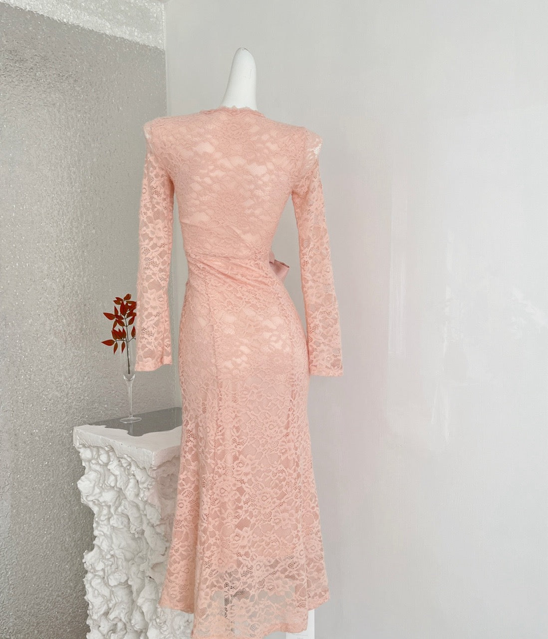 烟雨娇艳 法式蕾丝系带包臀鱼尾连衣裙 Mist-Kissed Elegance French Lace Lace-Up Bodycon Mermaid Dress