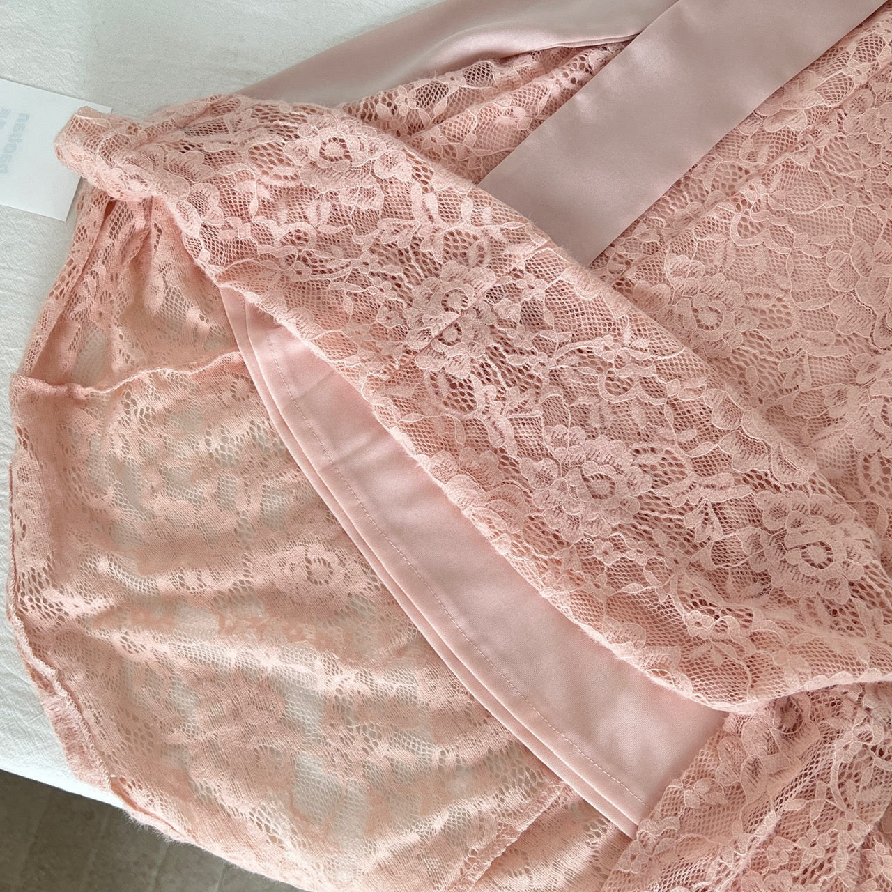 烟雨娇艳 法式蕾丝系带包臀鱼尾连衣裙 Mist-Kissed Elegance French Lace Lace-Up Bodycon Mermaid Dress