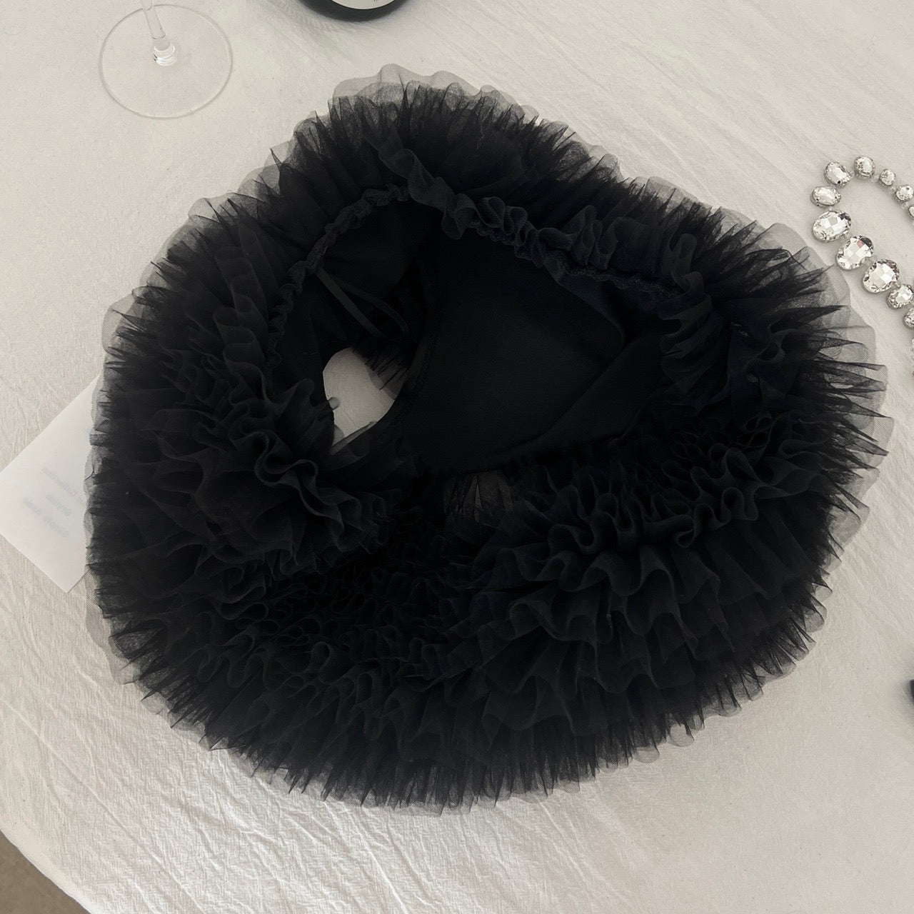 高级性感 性感蕾丝透视抹胸背心上衣短裤套装 Elegant & Sexy Lace Sheer Strapless Crop Top and Shorts Set