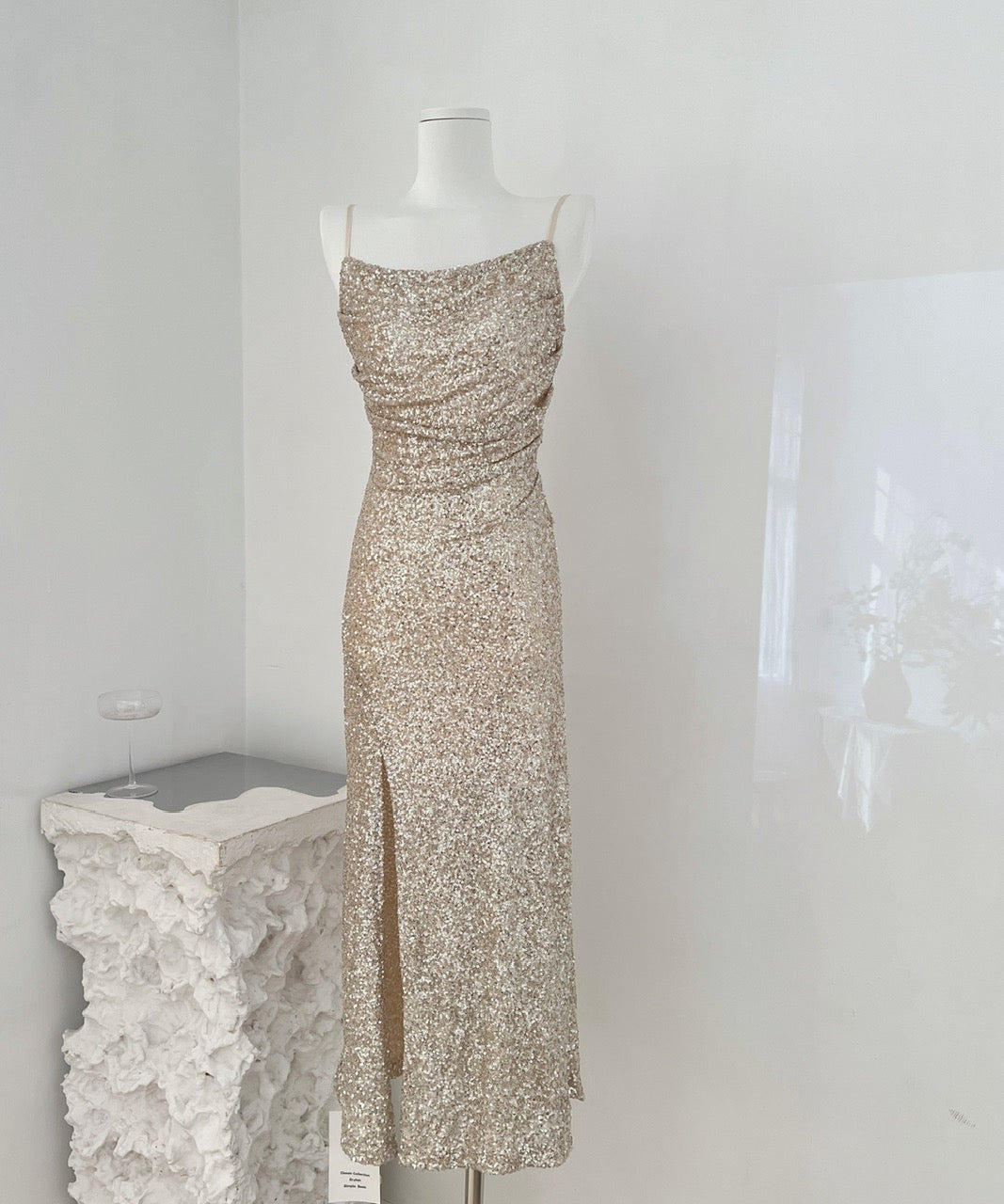 银色星光 高级银色亮闪吊带连衣裙 Silver Starlight Premium Sparkling Silver Slip Dress