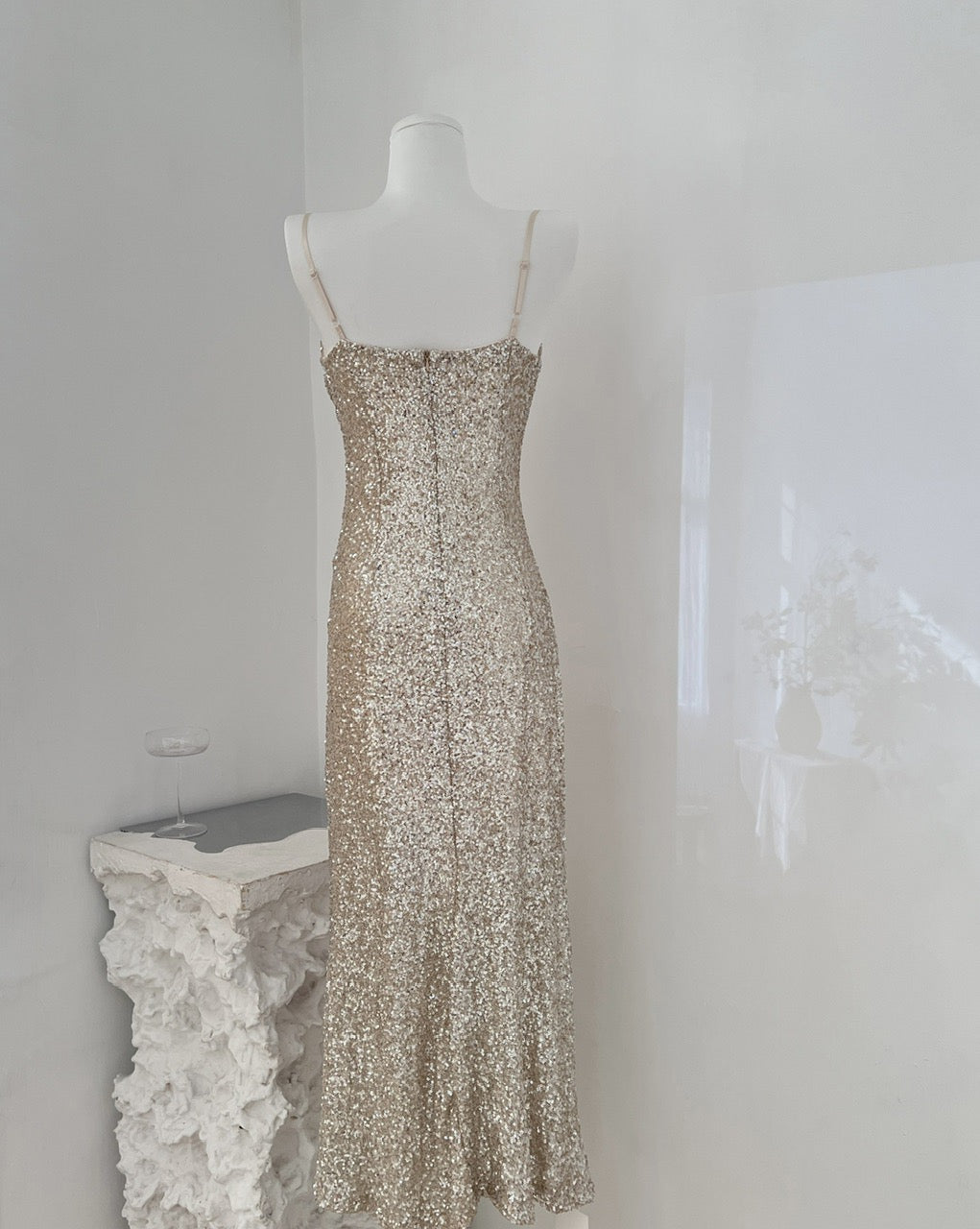 银色星光 高级银色亮闪吊带连衣裙 Silver Starlight Premium Sparkling Silver Slip Dress