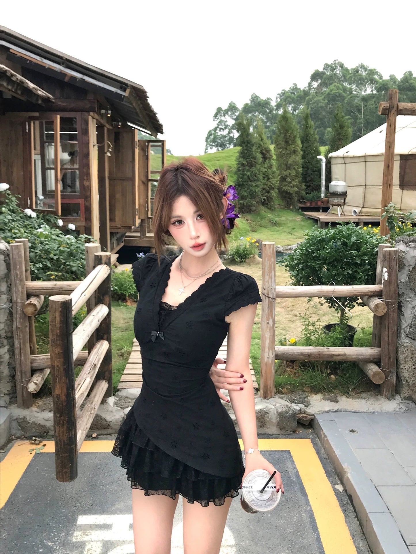 蕾丝泡沫 假两件蕾丝纯欲连衣裙 Lace Bubble Faux Two-Piece Pure Desire Lace Dress