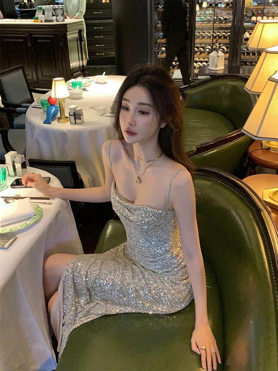银色星光 高级银色亮闪吊带连衣裙 Silver Starlight Premium Sparkling Silver Slip Dress