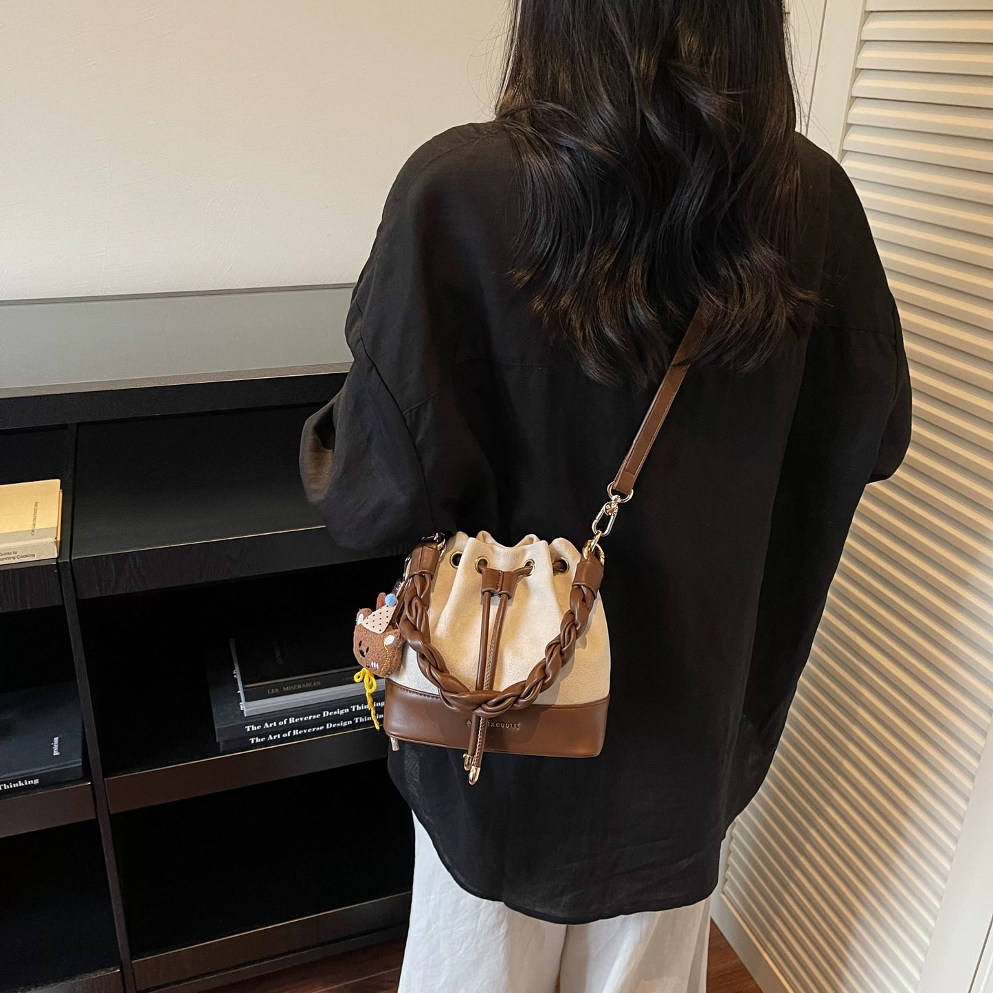 Autumn Edit Chic Versatile Braided Handle Bucket Bag Crossbody