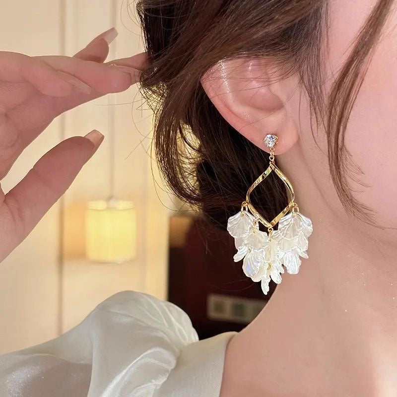 耳畔风铃 法式高级贝壳耳环 Wind Chime-Inspired French Shell Earrings