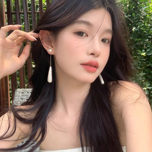 赶赴晚宴 法式复古水滴棉花珍珠耳环 To the Banquet – French Vintage Teardrop Cotton Pearl Earrings
