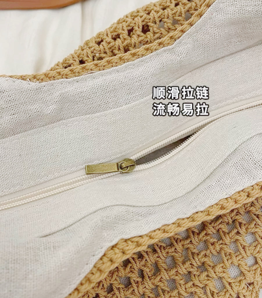 大容量编织包 沙滩度假首选包包  Large-Capacity Woven Bag — The Perfect Choice for Beach Vacations