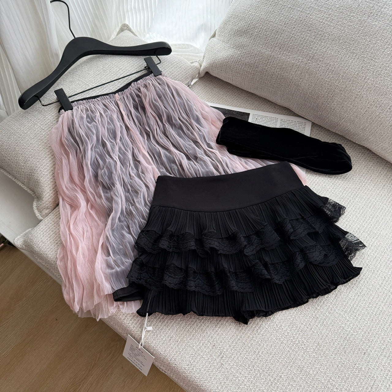 蔷薇 粉色肌理褶皱腰封修身带胸垫套装 Rose Pink Textured Pleated Waist-Cinching Slim Fit Set with Padded Bra