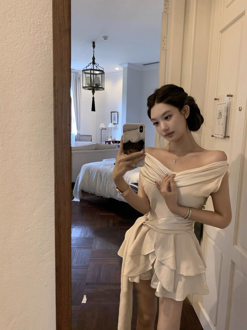 典藏情话 缎面荡领荷叶边连衣裙  Timeless Romance Satin Draped Neck Ruffle Dress