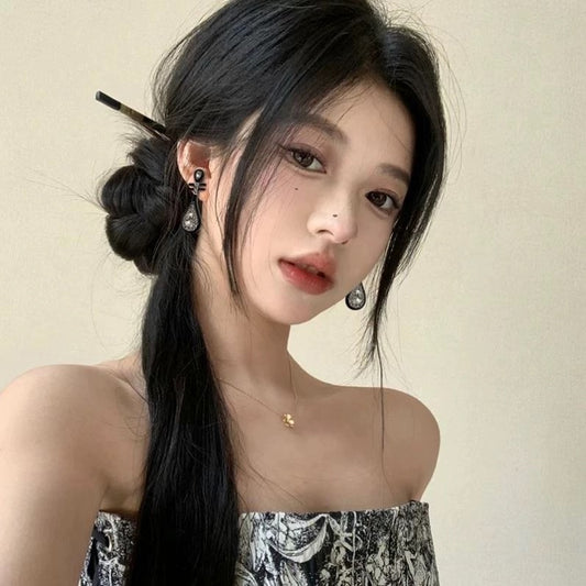 古韵黑琵琶 国风民族风典雅耳环 Elegant Black Pipa Earrings with Traditional Chinese Ethnic Style