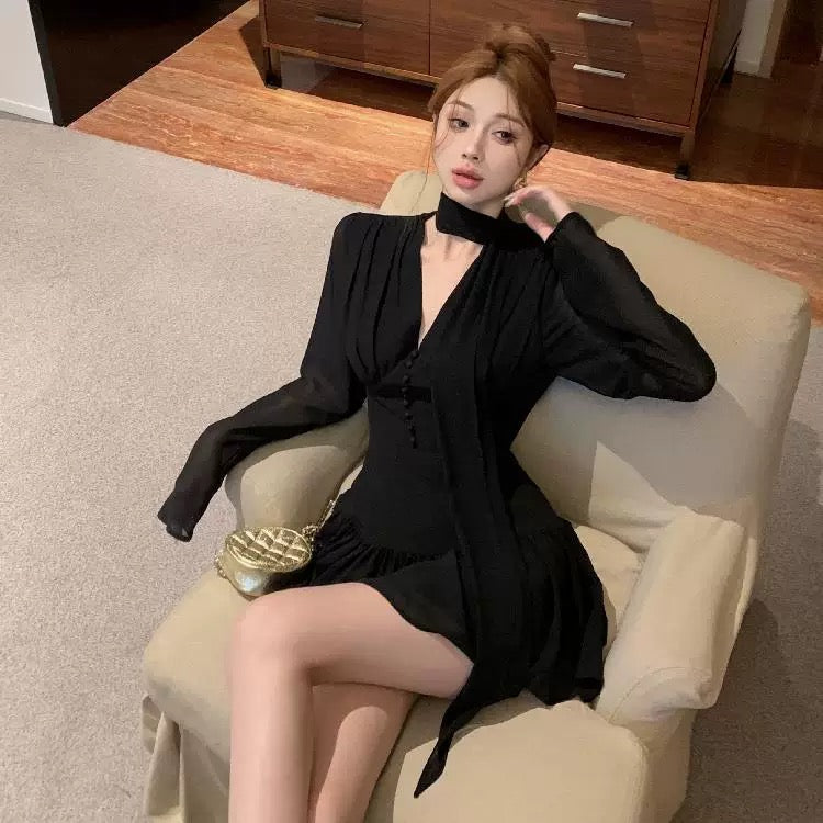 无法抗拒的紫 气质长袖短款连衣裙 Irresistible Purple Elegant Long-Sleeve Mini Dress