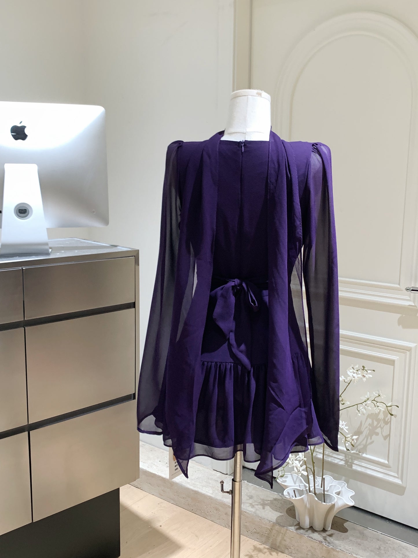 无法抗拒的紫 气质长袖短款连衣裙 Irresistible Purple Elegant Long-Sleeve Mini Dress