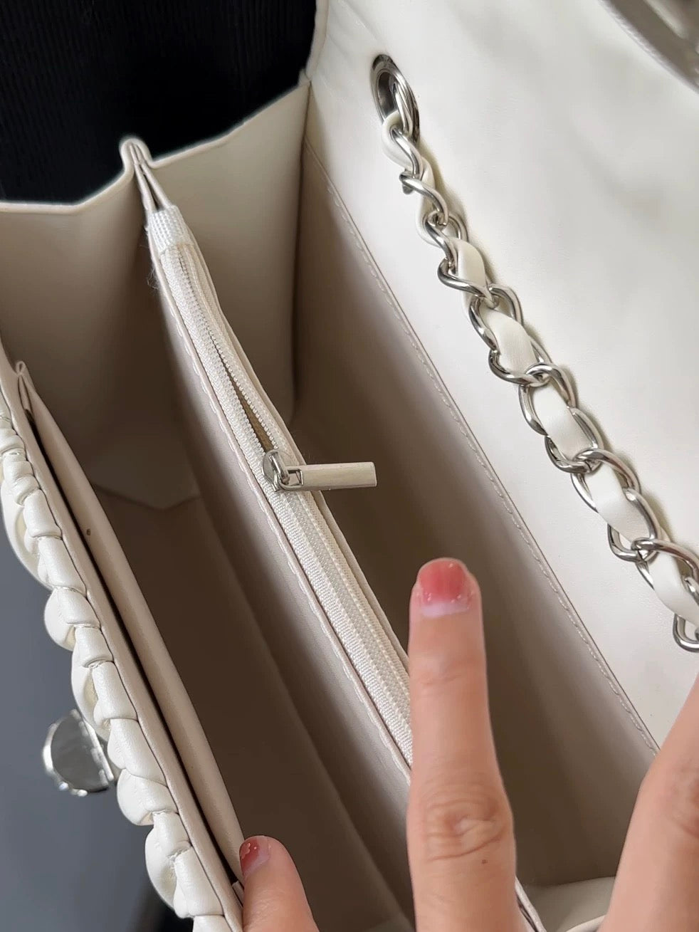 Ms. Channnel New Chain Fashion Mini Square Bag