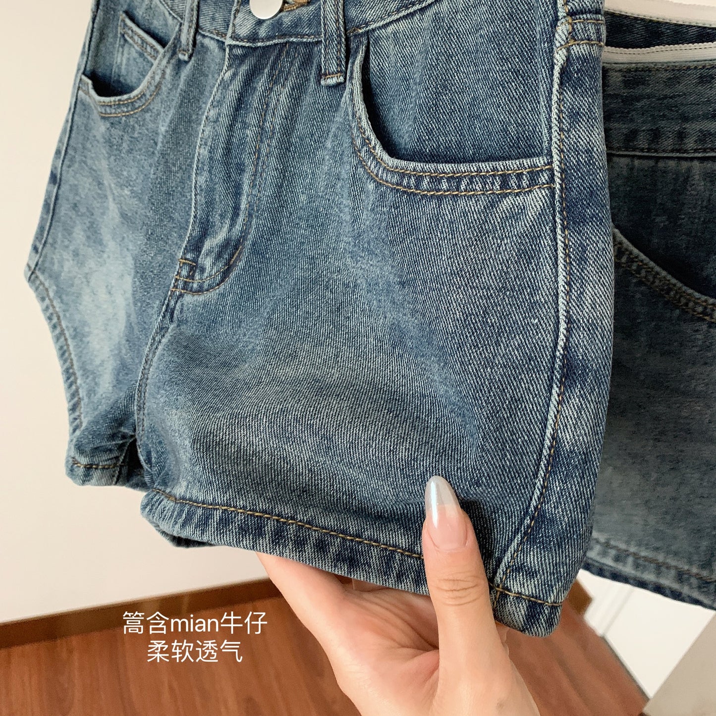 少女的独白 复古显瘦中高腰牛仔短裤 Girl’s Monologue Vintage Slim-Fit Mid-High Waist Denim Shorts