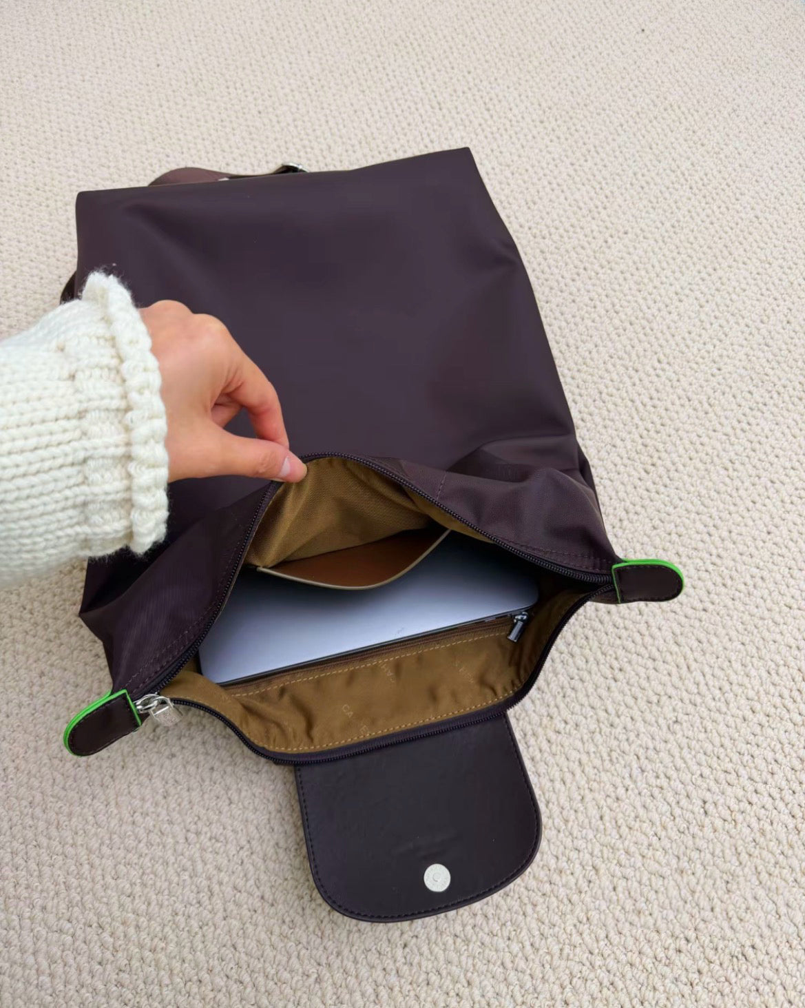 Traveler - Versatile Large-Capacity Tote & Backpack