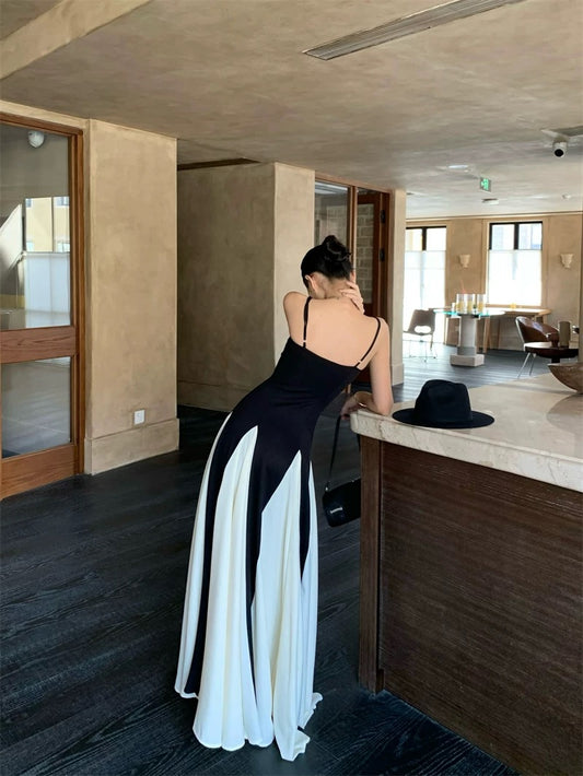 南洋夫人 复古黑白渡假風连衣裙 Nanyang Lady · Retro Black & White Resort Dress