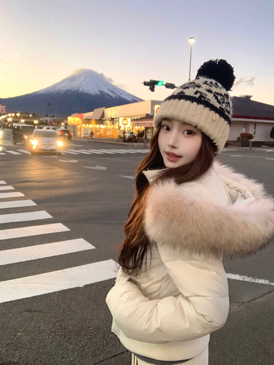 南区菲奥娜 秋冬脱卸帽毛领棉短款羽绒服 Nanqu Fiona Detachable Hood Faux Fur Collar Short Padded Down Jacket