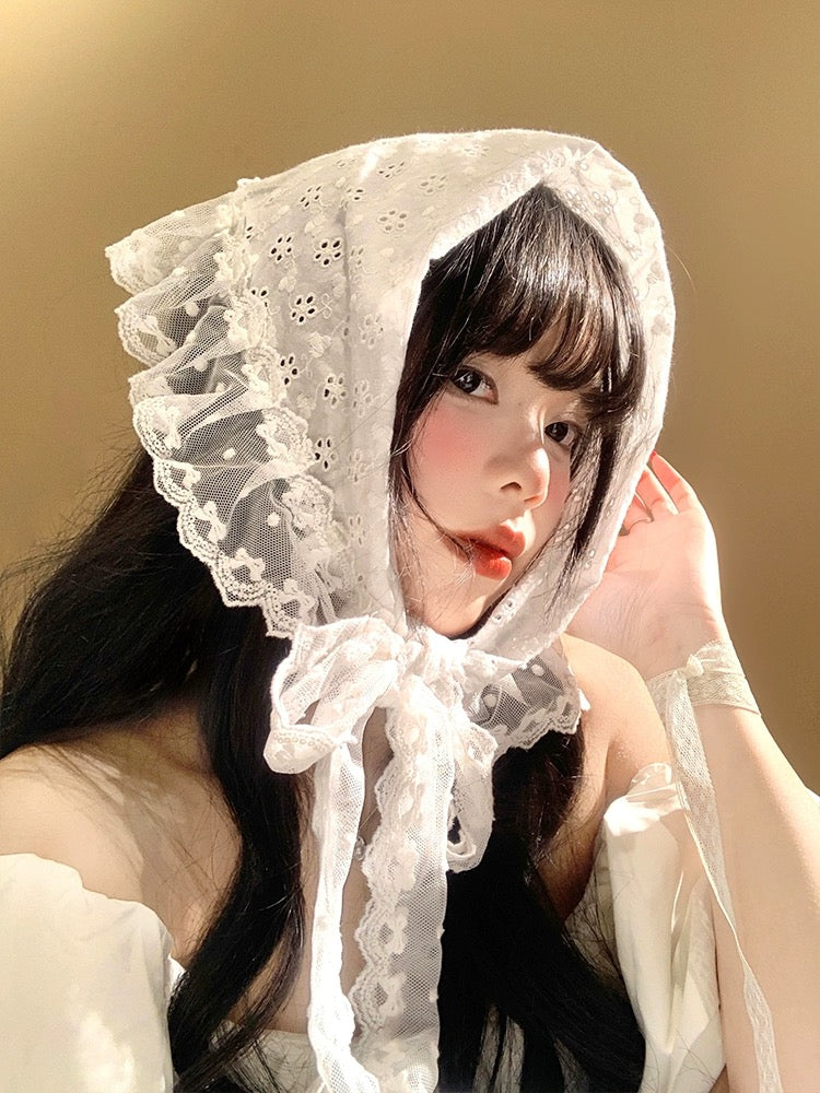 牧羊少女 高级感三角巾包头丝巾 Elegant Shepherdess-Style Triangle Silk Headscarf