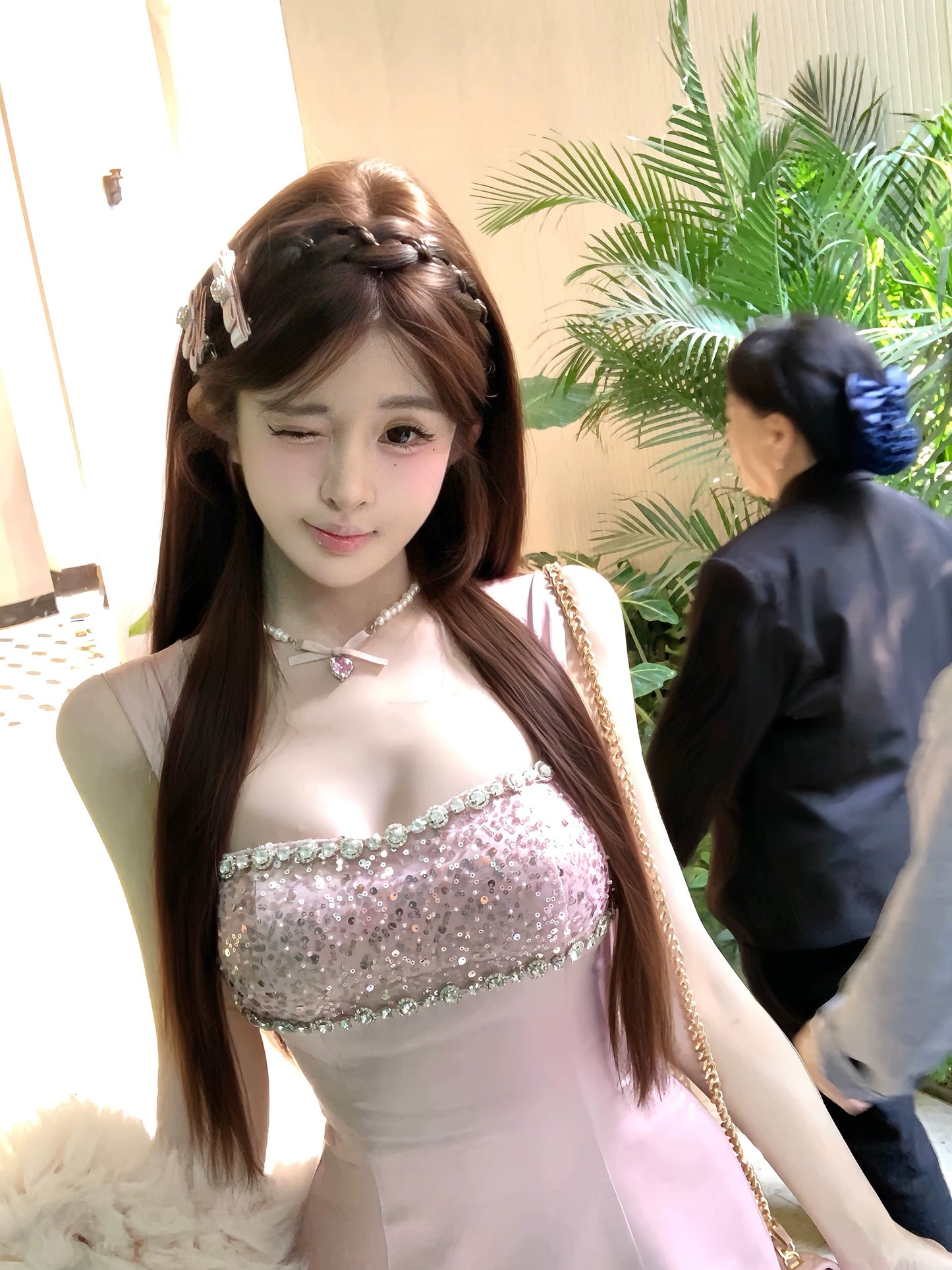 流光幻梦 粉色水钻吊带连衣裙 Luminous Dream · Pink Rhinestone Camisole Dress