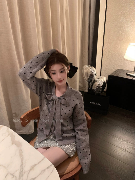 俏皮波妞 蝴蝶结灰色波点针织上衣 Playful Ponyo Bow Gray Polka Dot Knit Top
