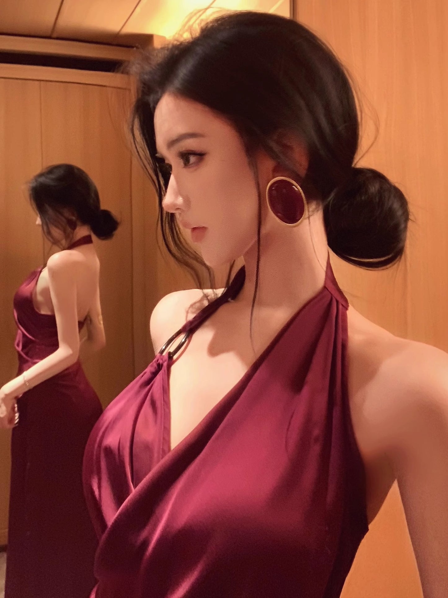 夜川轻昼 醋酸缎面红色连衣裙 Night River - Red Acetate Satin Dress