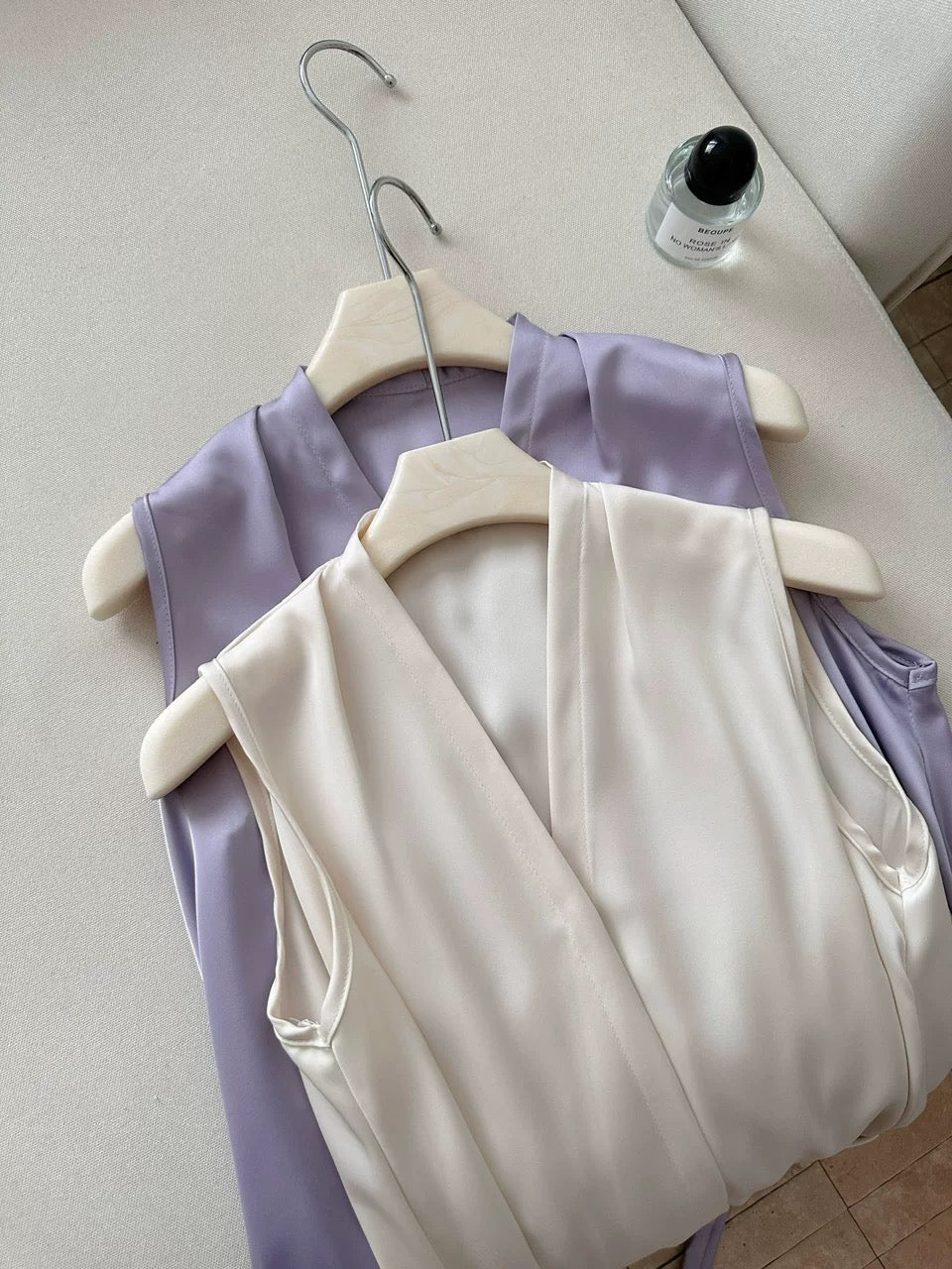 都市名媛 系带衬衣高腰短裤套装 Urban Socialite Tie-Front Shirt and High-Waisted Shorts Set