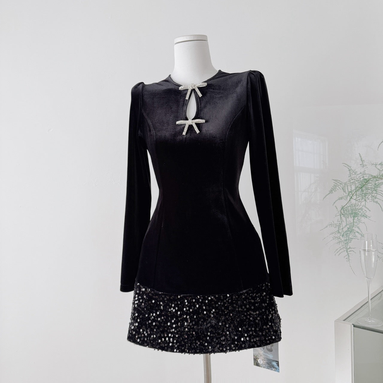 赫本千金 亮片丝绒黑色连衣裙 Hepburn Heiress Black Sequin Velvet Midi Dress