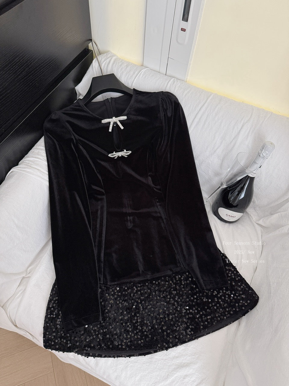 赫本千金 亮片丝绒黑色连衣裙 Hepburn Heiress Black Sequin Velvet Midi Dress