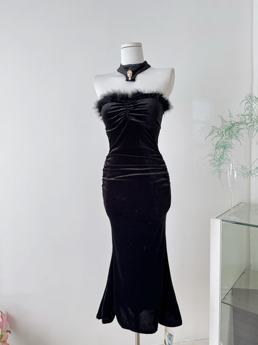 夜色偏爱 赫本风黑色毛领连衣裙 Nightfall Devotion Hepburn-Style Black Dress with Fur Collar