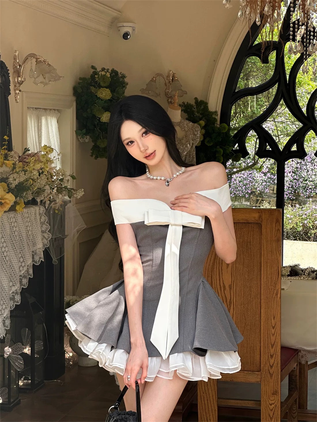 格雷系蝶 撞色一字肩抹胸连衣裙 Gray-Toned Butterfly Color-Block Off-Shoulder Strapless Dress