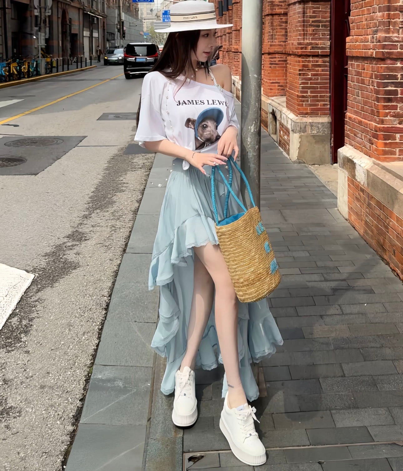 耳语轻绕 时尚木耳蕾丝花边半身裙套装Whisper-Inspired Irregular Ruffle Lace Trim Set