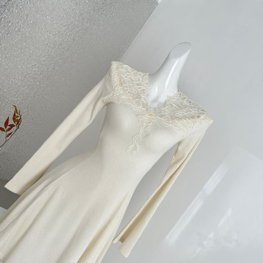 French Softness · Lace Knit White Inner Dress - Long