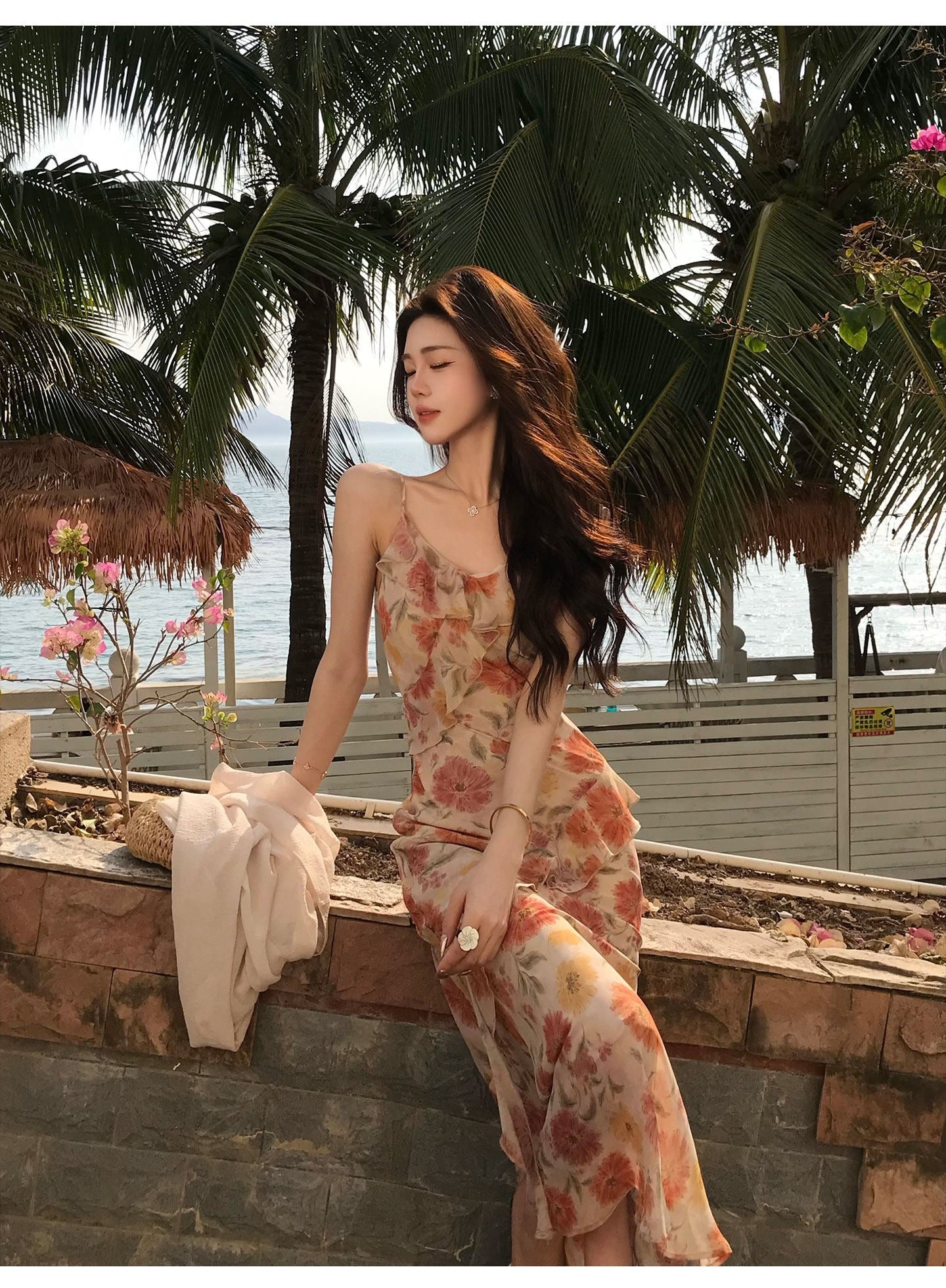 落霞 复古印花雪纺V领荷叶边鱼尾连衣裙 Sunset Vintage Floral Chiffon V-Neck Ruffle Mermaid Dress